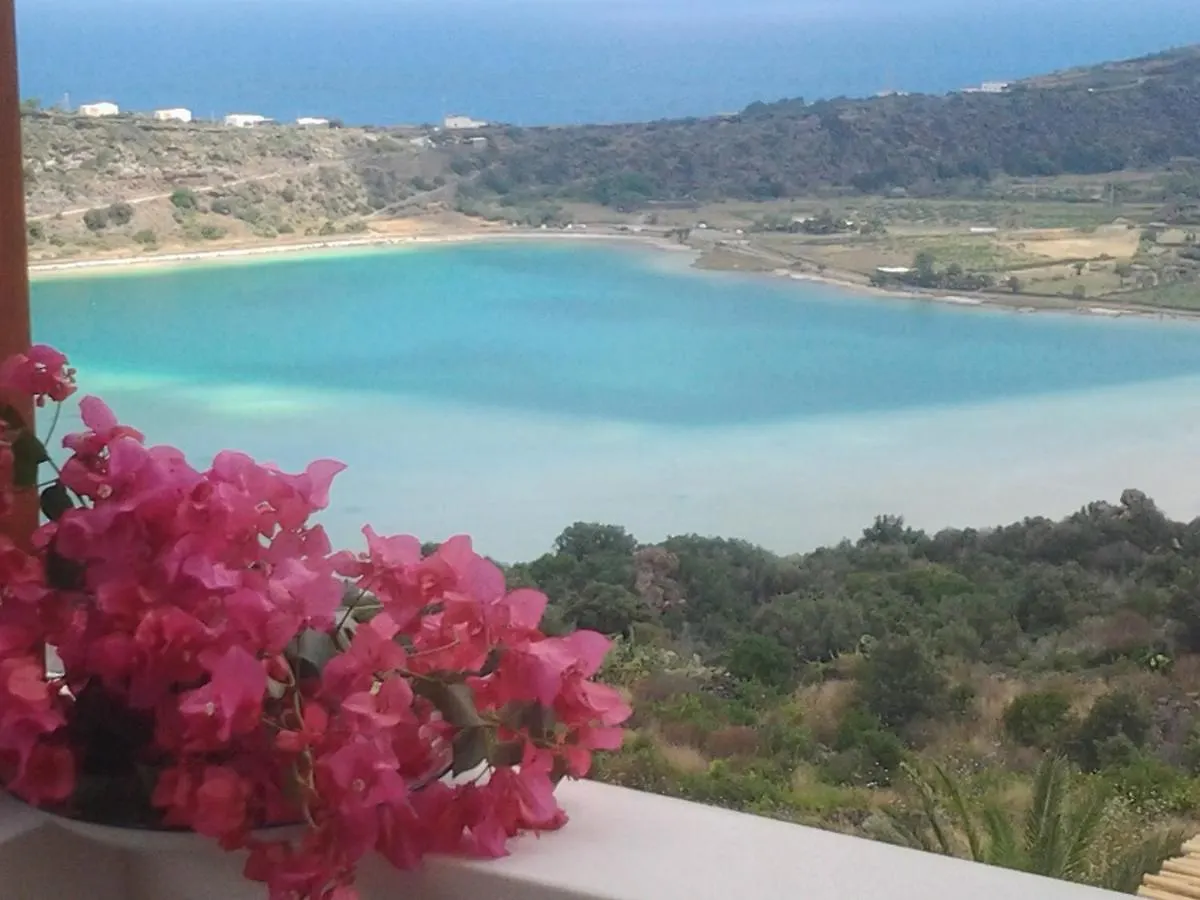 Holiday home Dammuso Il Fenicottero Rosa Villa Bugeber